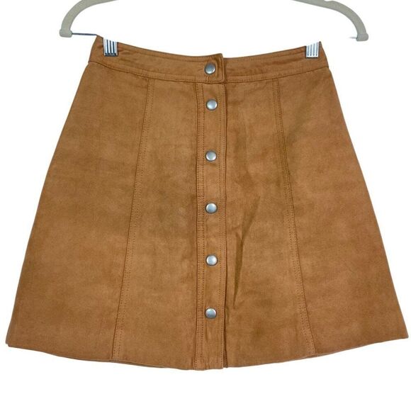 H&M Faux Suede A-Line Skirt in Camel, size US 2, snaps down the front, 100% poly - Picture 1 of 8